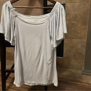 LOFT Women's Casual Chic Off The Shoulder Flowy Striped Short Sleeve Size Small